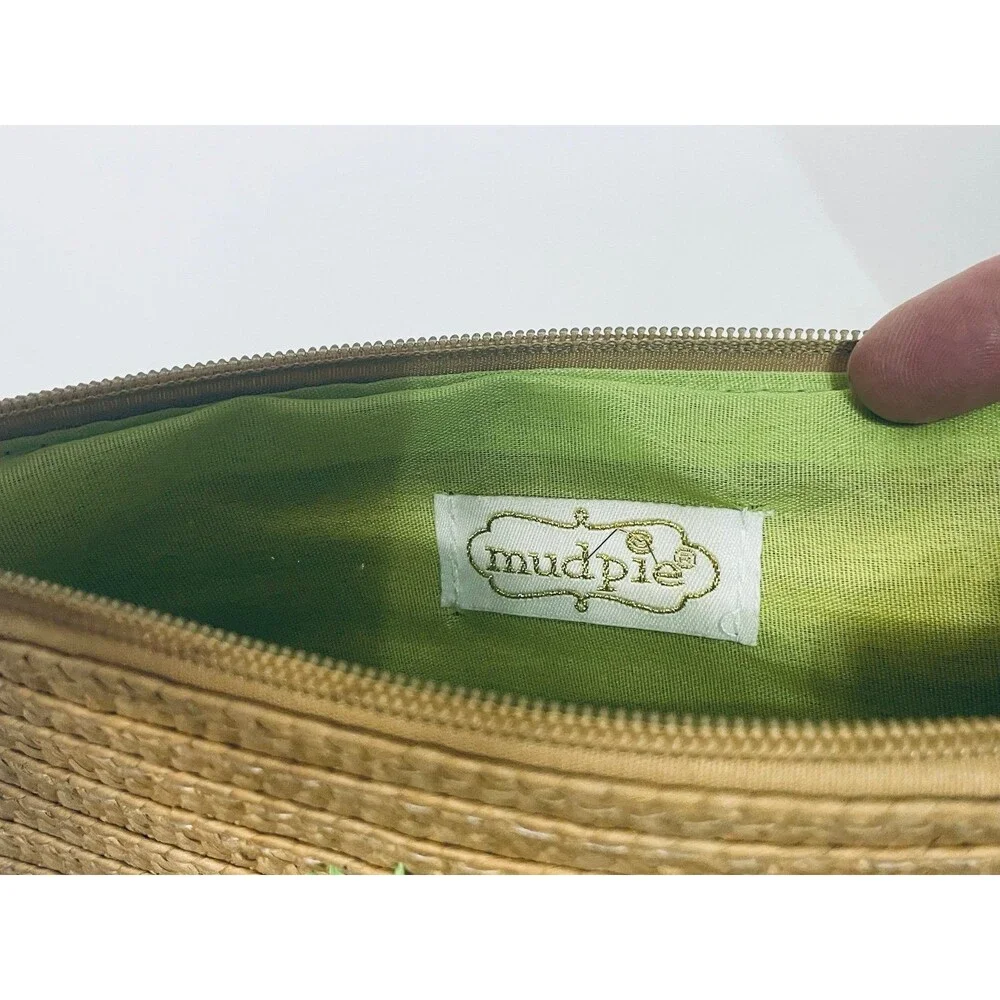 Ladies Mud Pie Raffia Pineapple Clutch